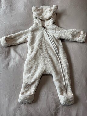 H&M Baby Bear Bunting - White
